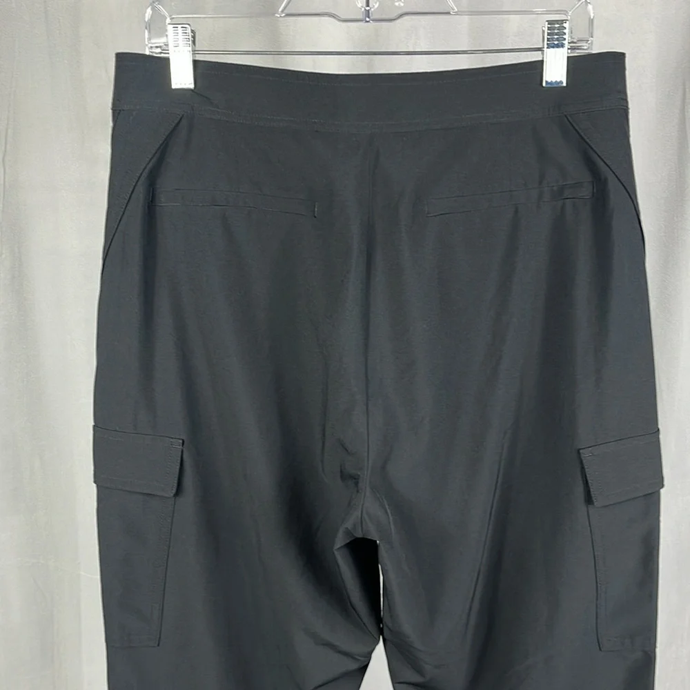 Athleta Uptown Ankle‎ Pant in Black.